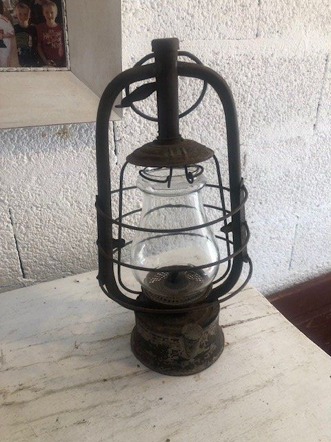 Lampade & Luci: Ancienne lampe tempête – Usato da Chézard St Martin venduto da schmitt