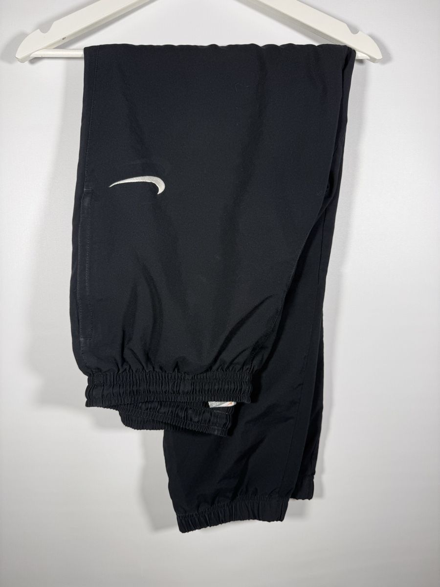 Nike Pantaloni: Nike Trainerhosen M – Usato da Mühledorf BE venduto da ericgrunder_12