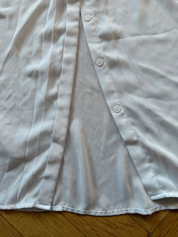 Top: Blouse / Chemisier élégant  Monoprix fluide blanc T.40 – Usato da Lausanne venduto da Stephaniesdressing 2