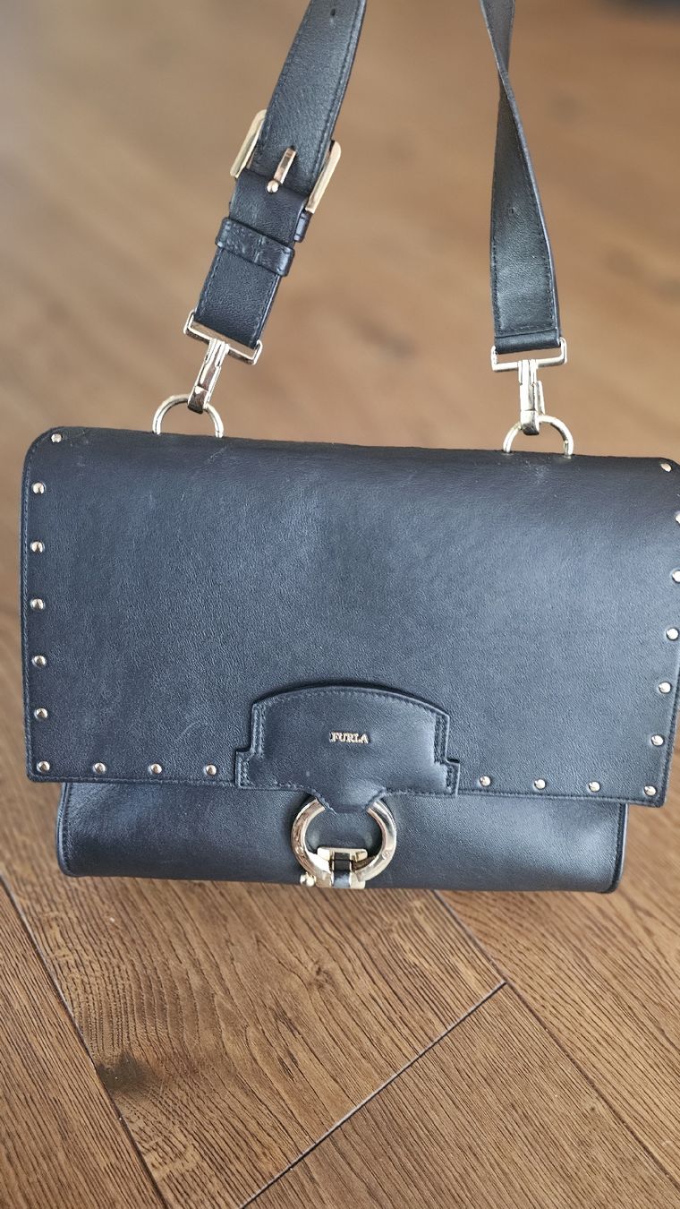 Furla Borse da donna: Wunderschöne Original Furla Tasche, in 2 Styles tragbar – Usato da Ortschwaben venduto da chantilly79 4