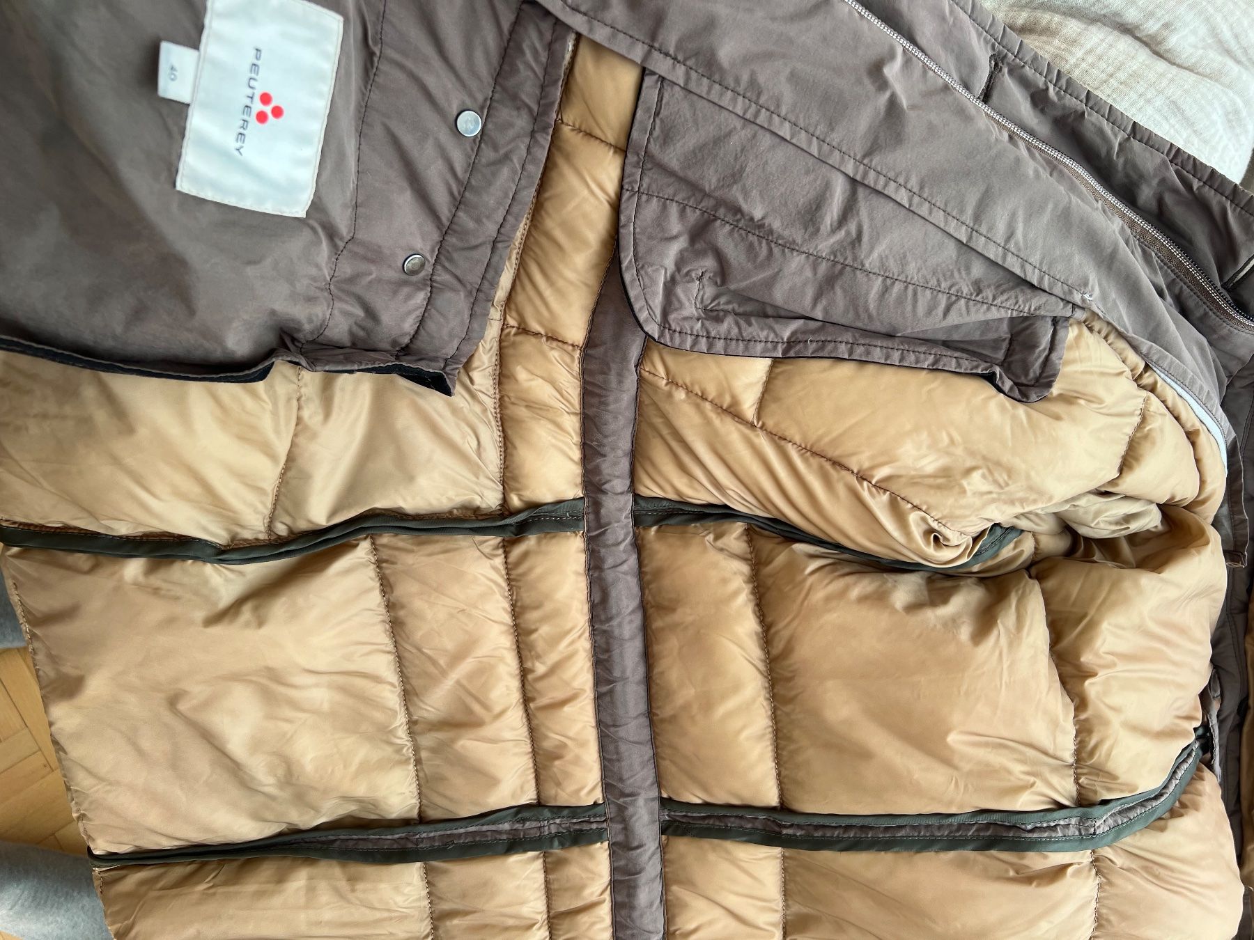 Peuterey Mäntel: Peuterey doudoune taille 40 (petit 36) – Gebraucht aus Fribourg von Monalisa_13 5