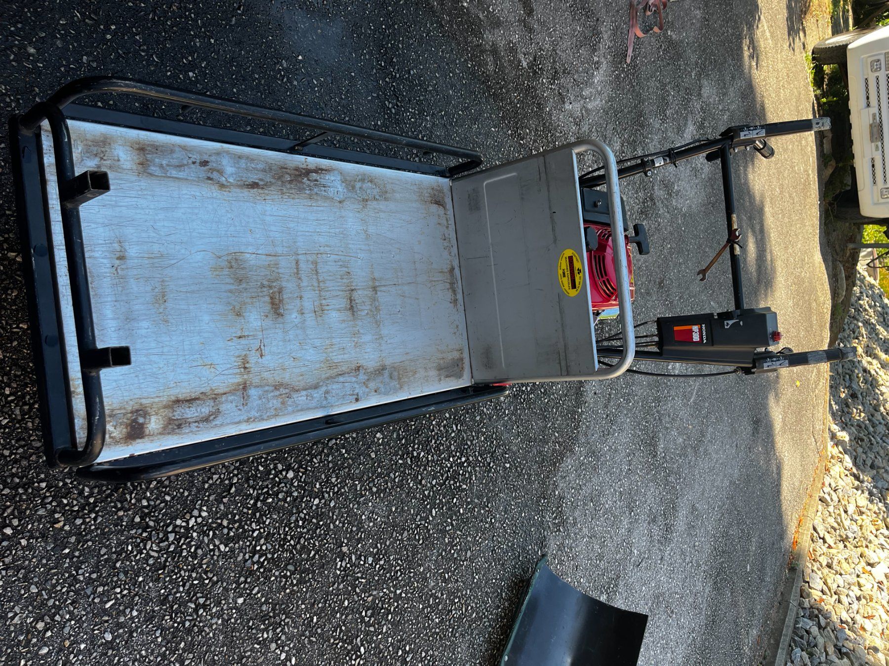 Honda Hoflader: Chenillette Honda, porte-charge 300 kg – Gebraucht aus Miège von fer_f6f7 1