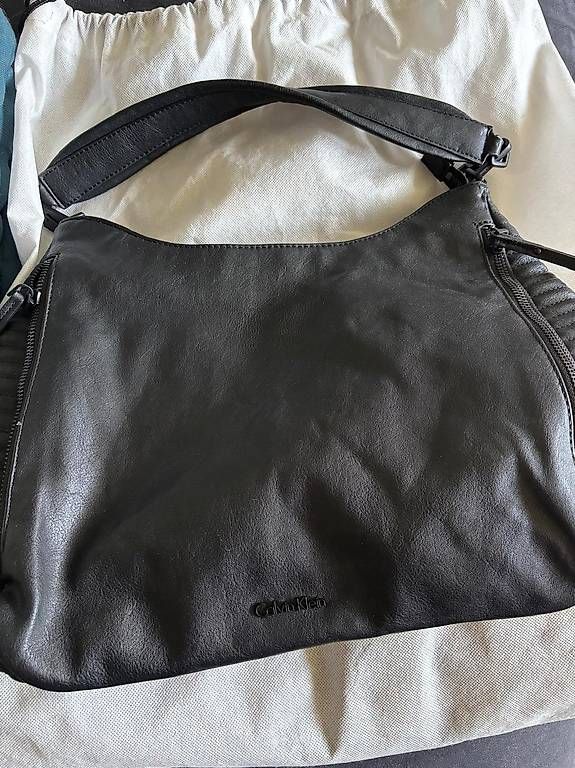 Borse da donna: Sac Calvin Klein – Usato da Thônex venduto da rox_7m8b