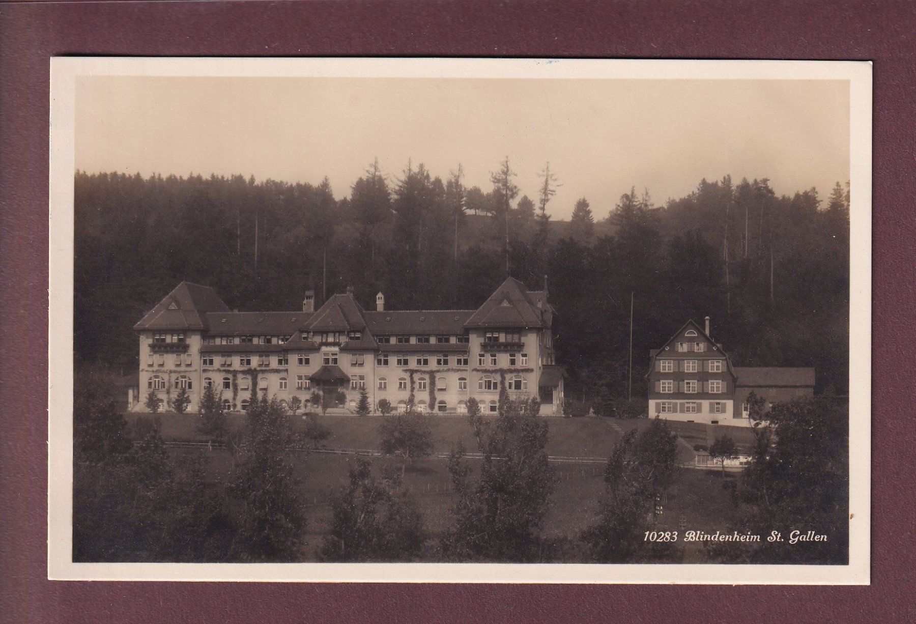 Cartoline postali: ST. GALLEN - Blindenheim – Usato da Pully venduto da nicecards
