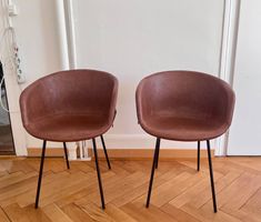 2er Set Stühle aus schönem Kunstleder