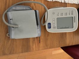 Omron M6 Intellisense Oberarm-Blutdruckmessgerät mit Etui