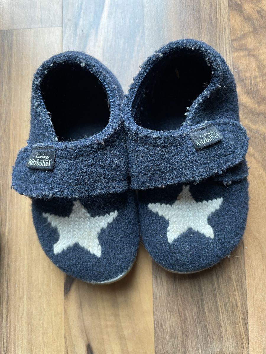 Scarpe per ragazzi: Kinderschuhe Paket Gr.22-23 – Usato da Flawil venduto da Emily22 5