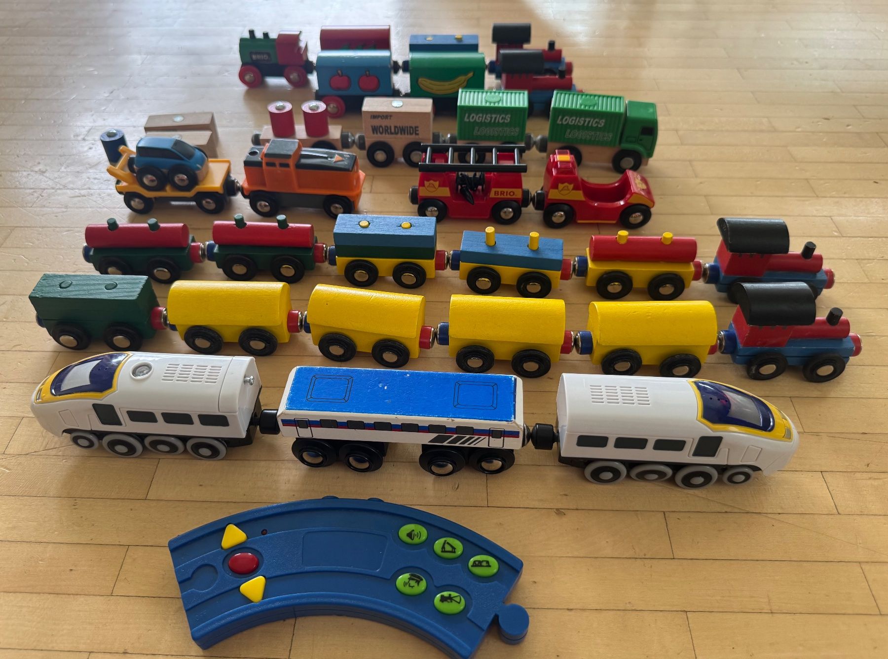 Brio Spielzeuge: Brio Eisenbahn mit viel Zubehör – Gebraucht aus Meilen von Ebi77 2