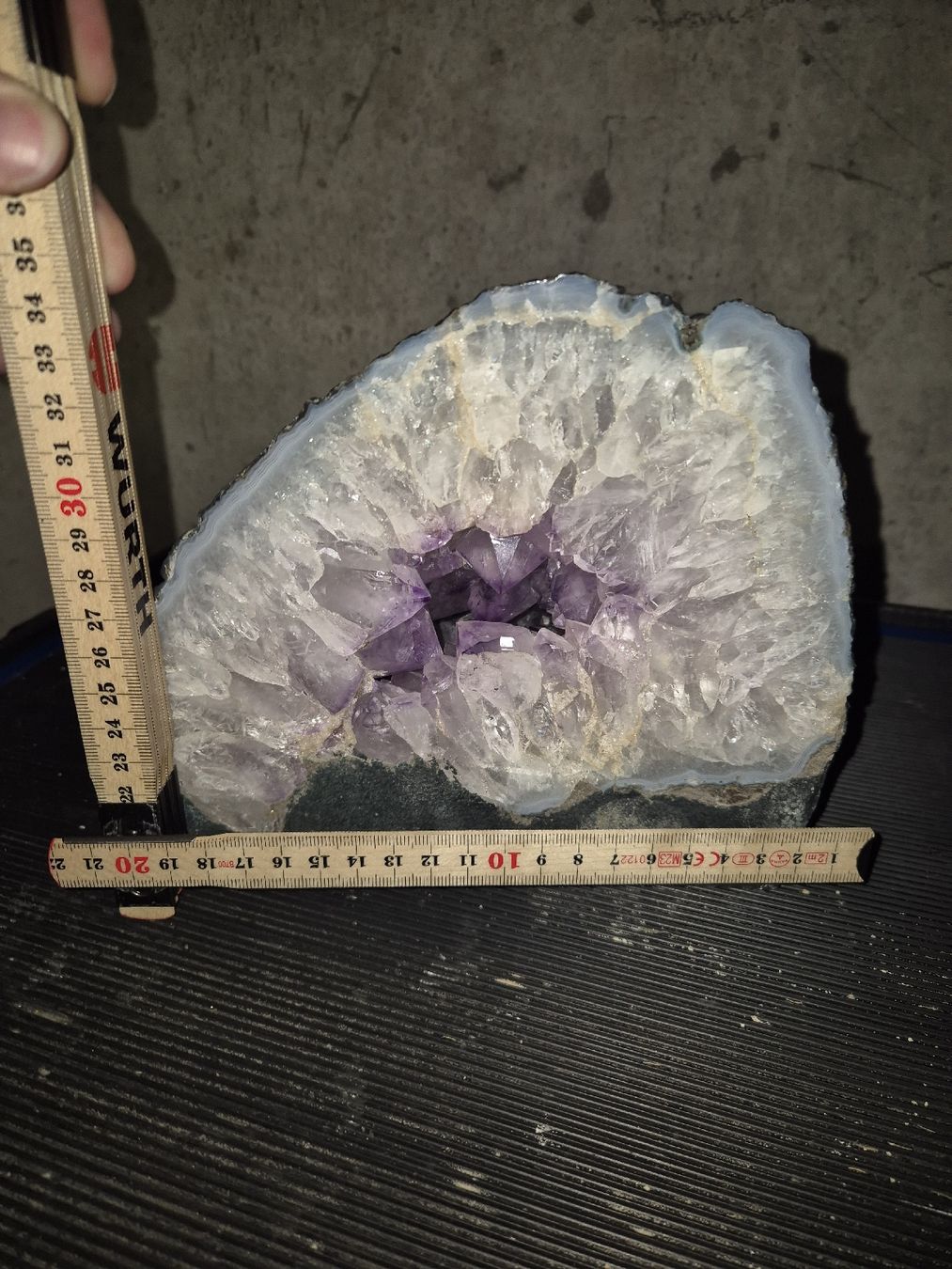 Pietre preziose: Amethystdruse, ca. 15cm hoch und ca. 22cm breit. – Nuovo (secondo la descrizione) da Mels venduto da PatrickK89