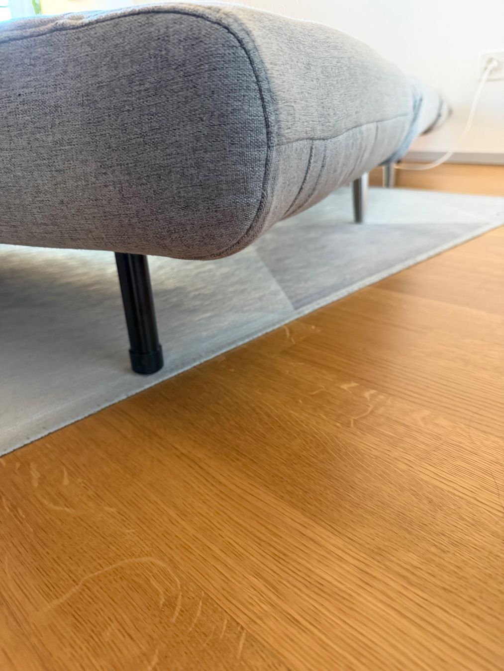 Livique Divani: Bettsofa hellgrau ausklappbar gebrauchter Zustand – Usato da Winterthur venduto da ric_5gcd 3