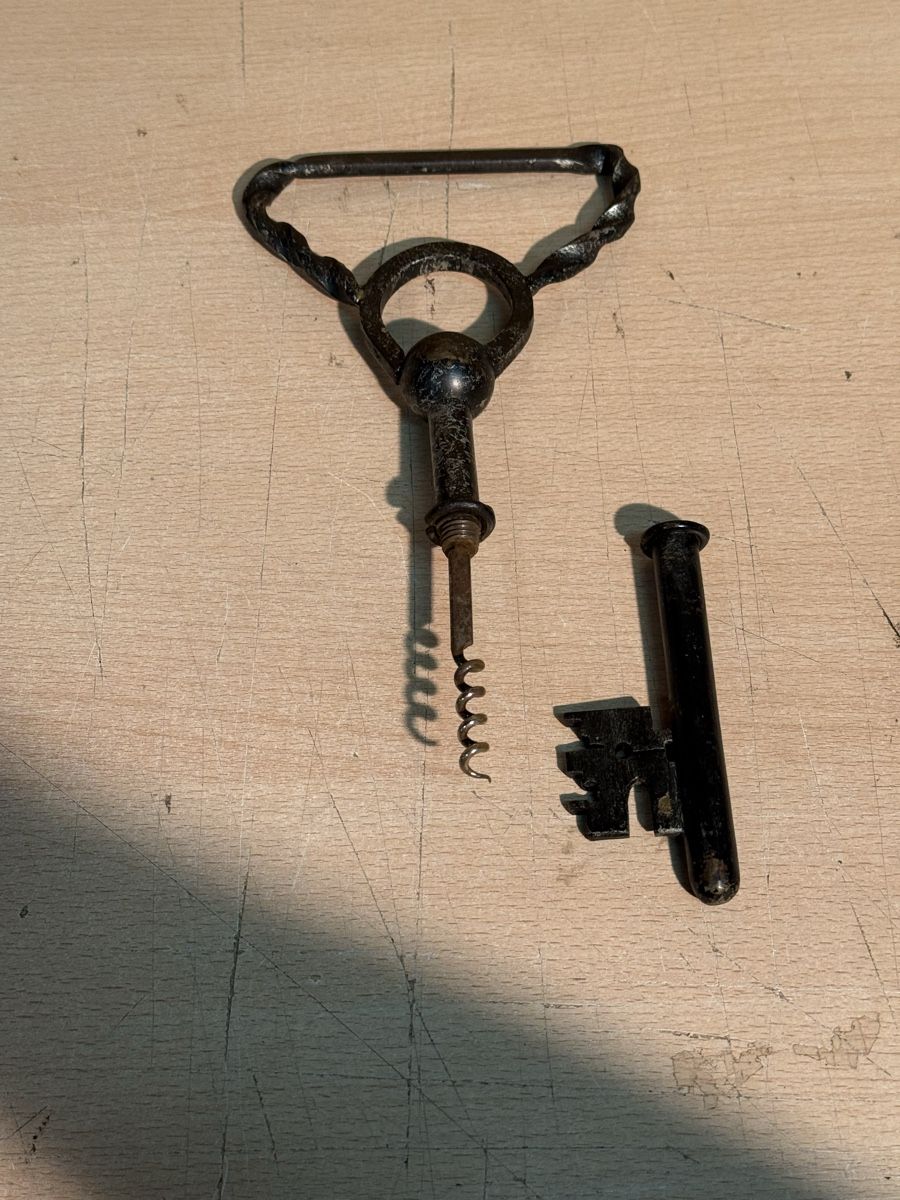 Apribottiglie & Tappi per chiusura: antique skeleton key corkscrew. – Usato da Lausanne venduto da artnouveau04 4