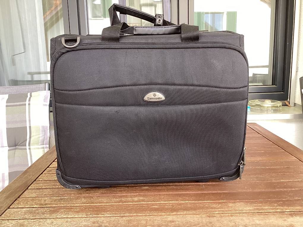 Koffer & Taschen: Aktentrolly – Gebraucht aus Tägerig von Olho111