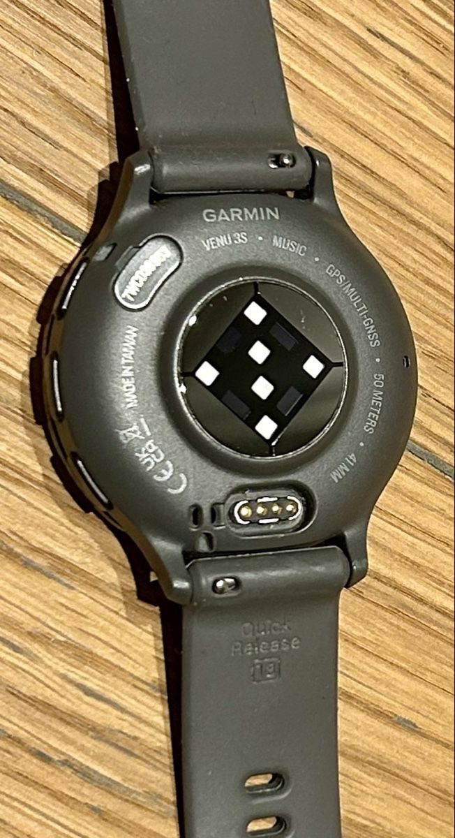 Garmin Smartwatch: Garmin Venue 3s, 41mm – D'occasion à Wallbach par lydibydi 3