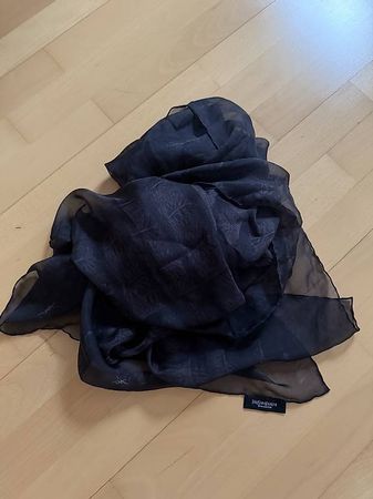 Yves Saint Laurent Foulard