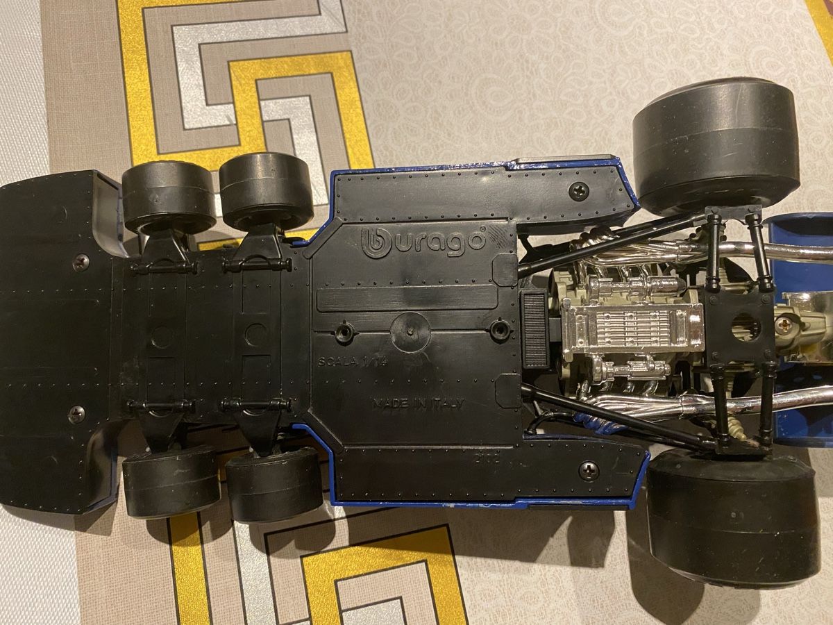Tyrrell Modellini d'auto: Bburago tyrrell 1/14 – Usato da St. Margrethen SG venduto da Alfista_159 6
