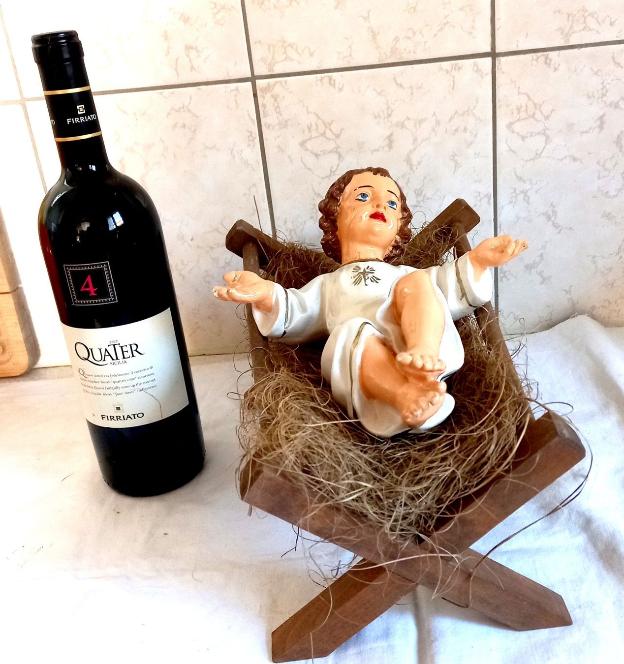 Tutte le decorazioni: Jesuskind in Krippe antik – Usato da Baar venduto da 2cvbaar 1