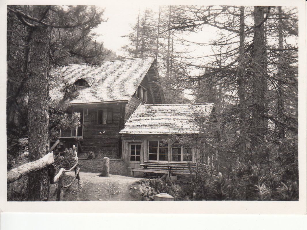 Cartoline postali: Cluoza ca. 1940 – Usato da Bürglen TG venduto da StampGraf
