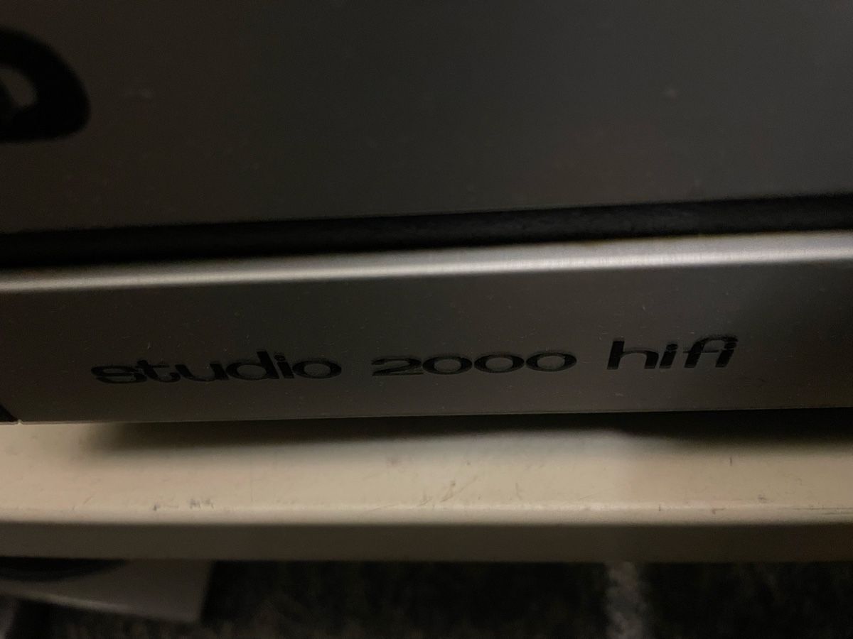 Grundig Radio: Grundig Center  – Usato da Oftringen venduto da Jradioman 8