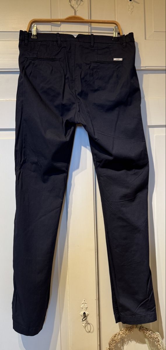 Hosen: Stoffhose, Marke: UNIFORM, Grösse 34, dunkelblau – Gebraucht aus St. Gallen von Cagliari2015 2