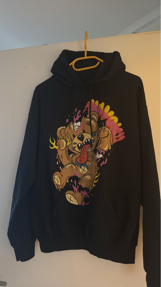 Maglioni & Felpe: Cooles Bär Pulli mit speziellem Design, Grösse M – Usato da Gersau venduto da Second-Hand-Shop