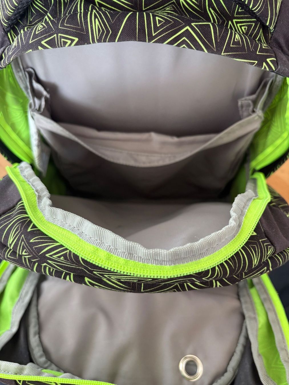 Satch Zaini: Schulrucksack Satch mit Regenhülle – Usato da Unterägeri venduto da mic_tw6v 5