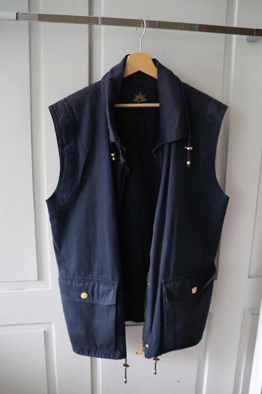 Bogner Gilets & Westen: Dunkelblaue Bogner Vintageweste – Gebraucht aus Winterthur von jul_v9wx