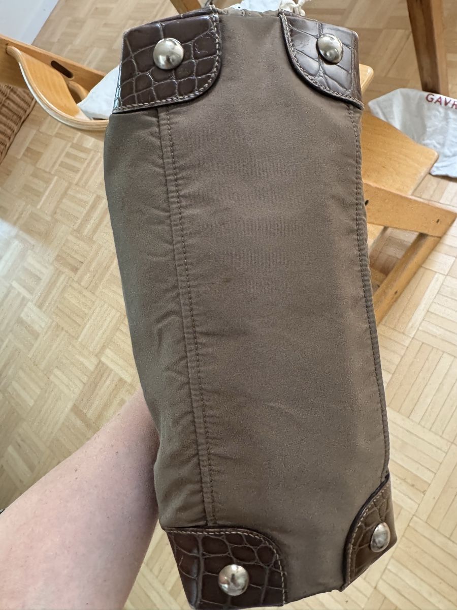 Prada Borse da donna: PRADA vintage bag from Y2K era – Usato da Bern venduto da ili_bg5s 3