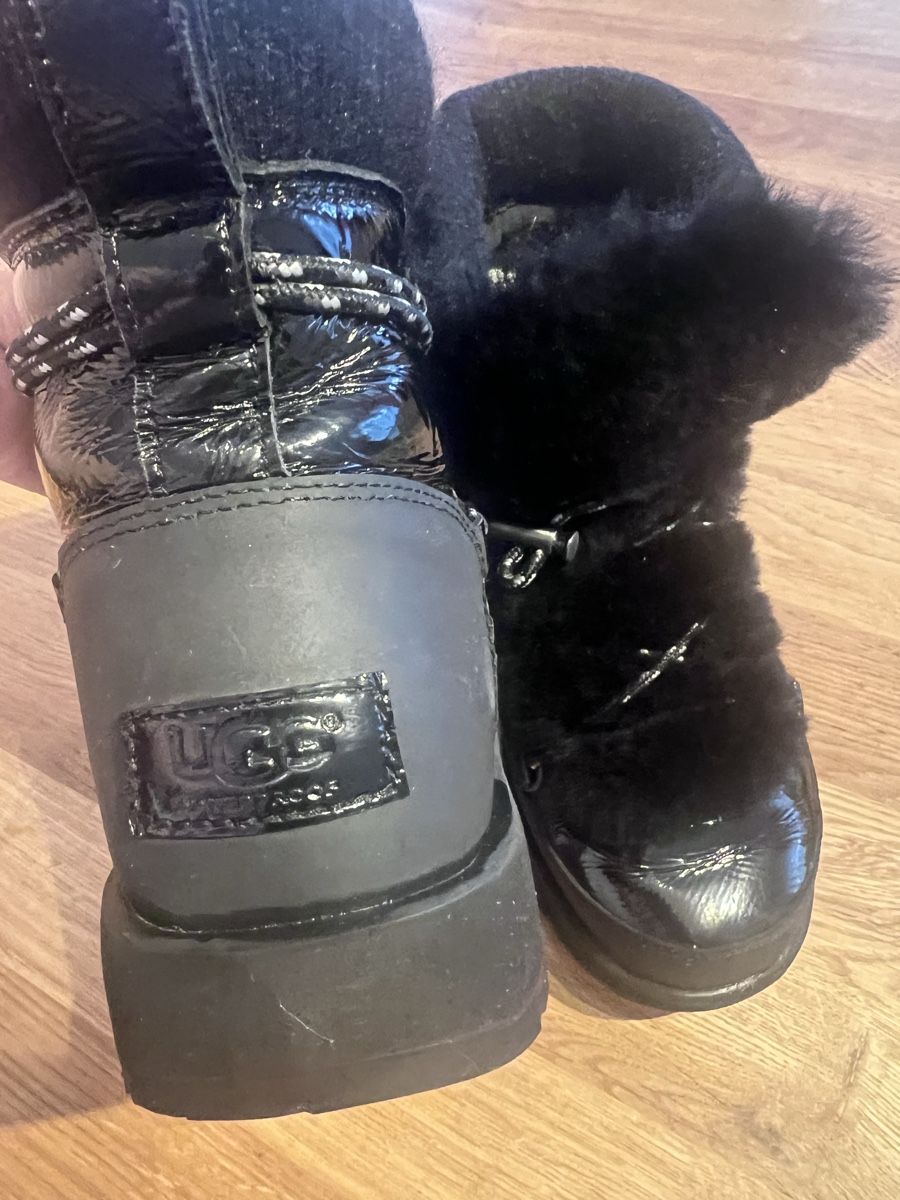 Ugg Damenschuhe: Winterstiefel UGG schwarz  Grösse 38 – Neu (gemäss Beschreibung) aus Frauenfeld von mic_29jy 1
