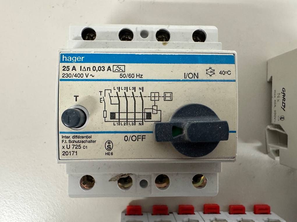 Modelleisenbahnen: Elektro-Set aus Haus-Rückbau – Gebraucht aus Münchwilen AG von me2work 4