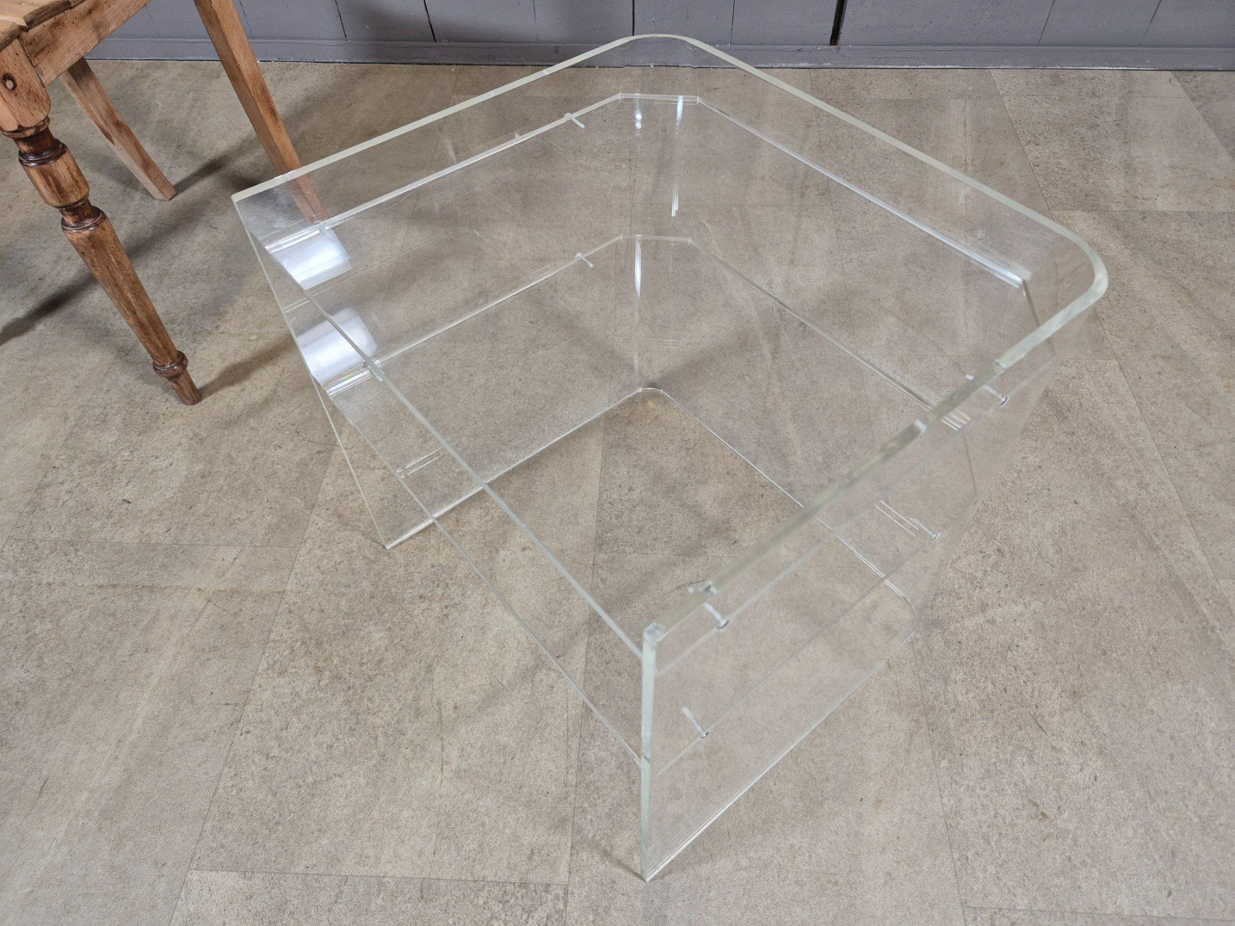 Nachttische: Plexiglas Nachttisch, Coffee-Table, Beistelltisch 2 Ablagen – Gebraucht aus Nottwil von Wondewa-Shop 5
