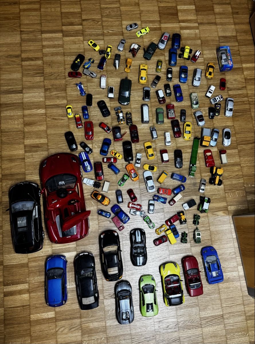 Modellautos: Spielzeugautos Modellautos aus Metall – Gebraucht aus Frauenfeld von Pknez 1