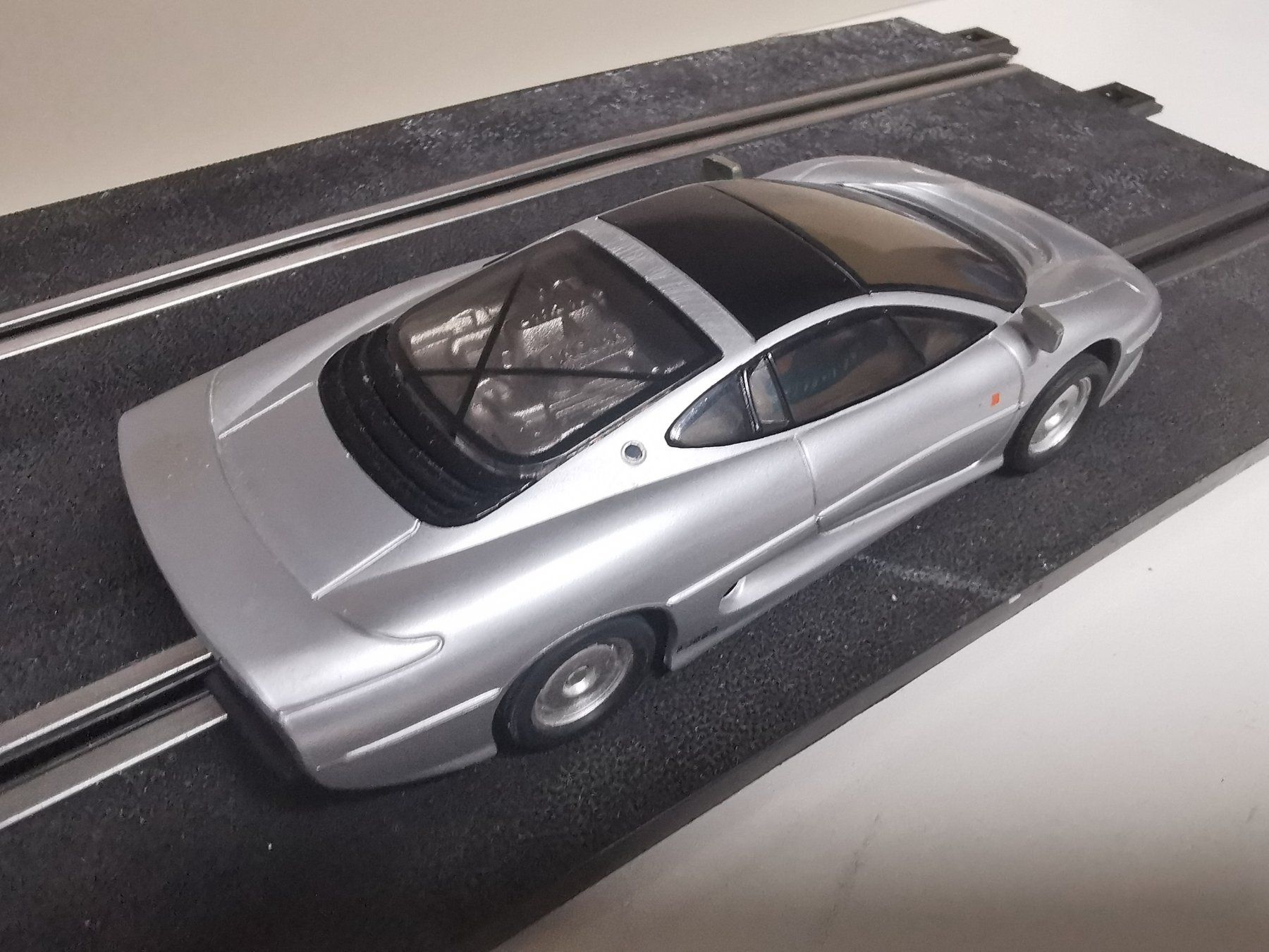 Piste: Scalextric Jaguar XJ220  1/32 – Usato da Winterthur venduto da Lonpos1 9