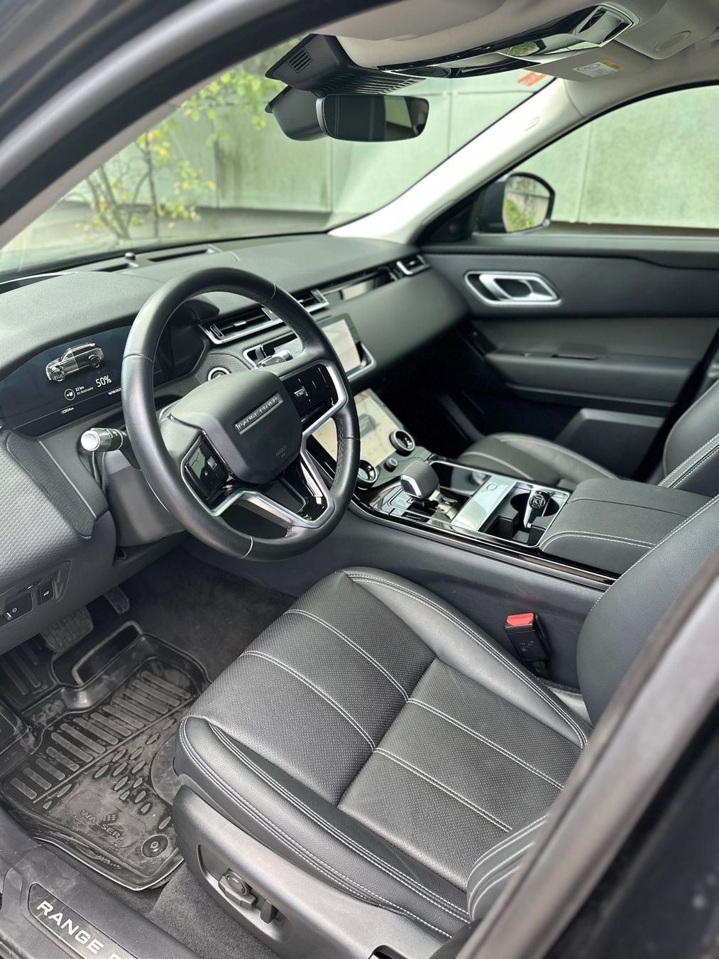 Land Rover Automobili: Range Rover Velar P400e – Usato da Plons venduto da Mvr 5