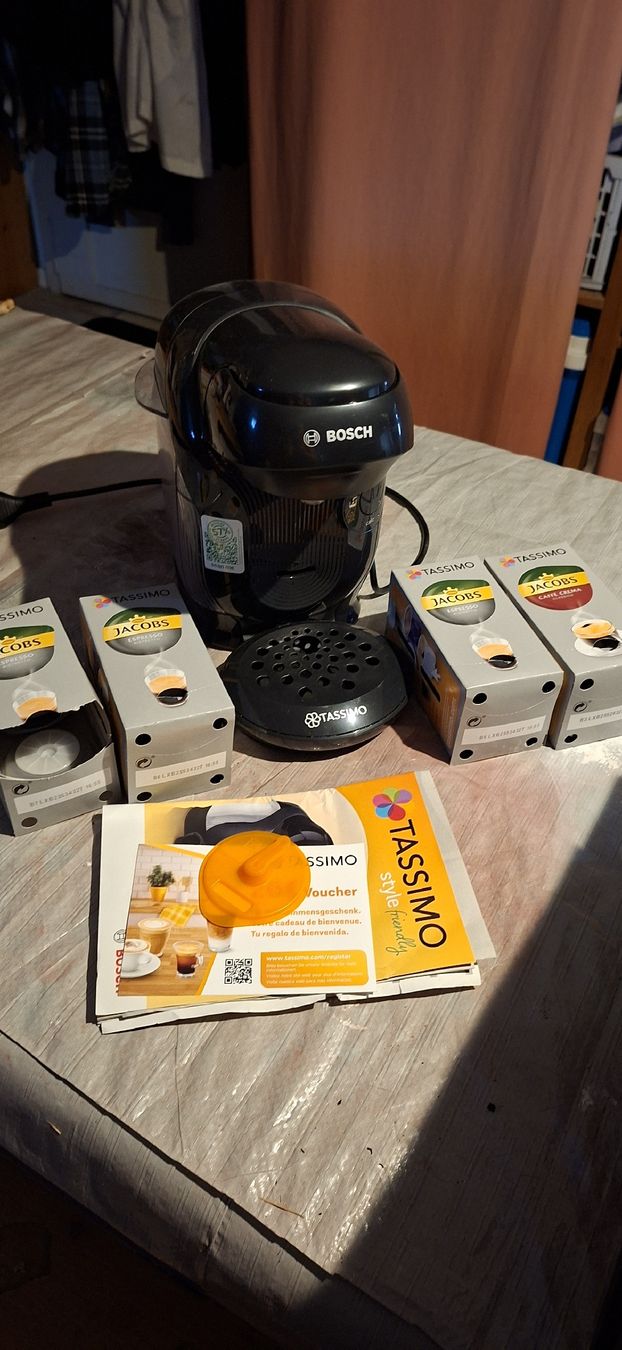 Macchine per caffè & Macchine per espresso: Kaffeemaschine Tassimo – Nuovo (secondo la descrizione) da Niederoenz venduto da bicicum 1