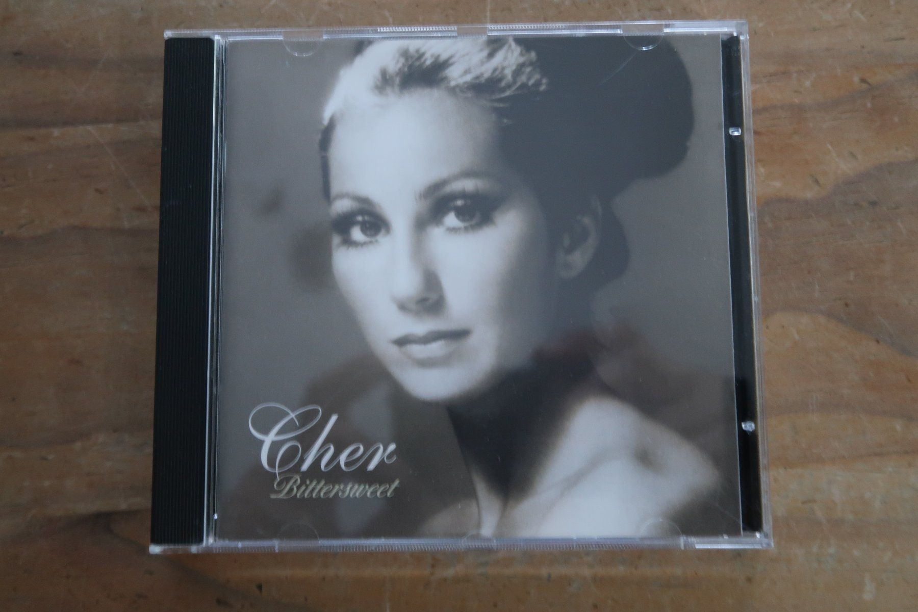CD: CHER - BITTERSWEET - THE LOVE SONGS COLLECTION - CD – Usato da Basel venduto da Patiscat
