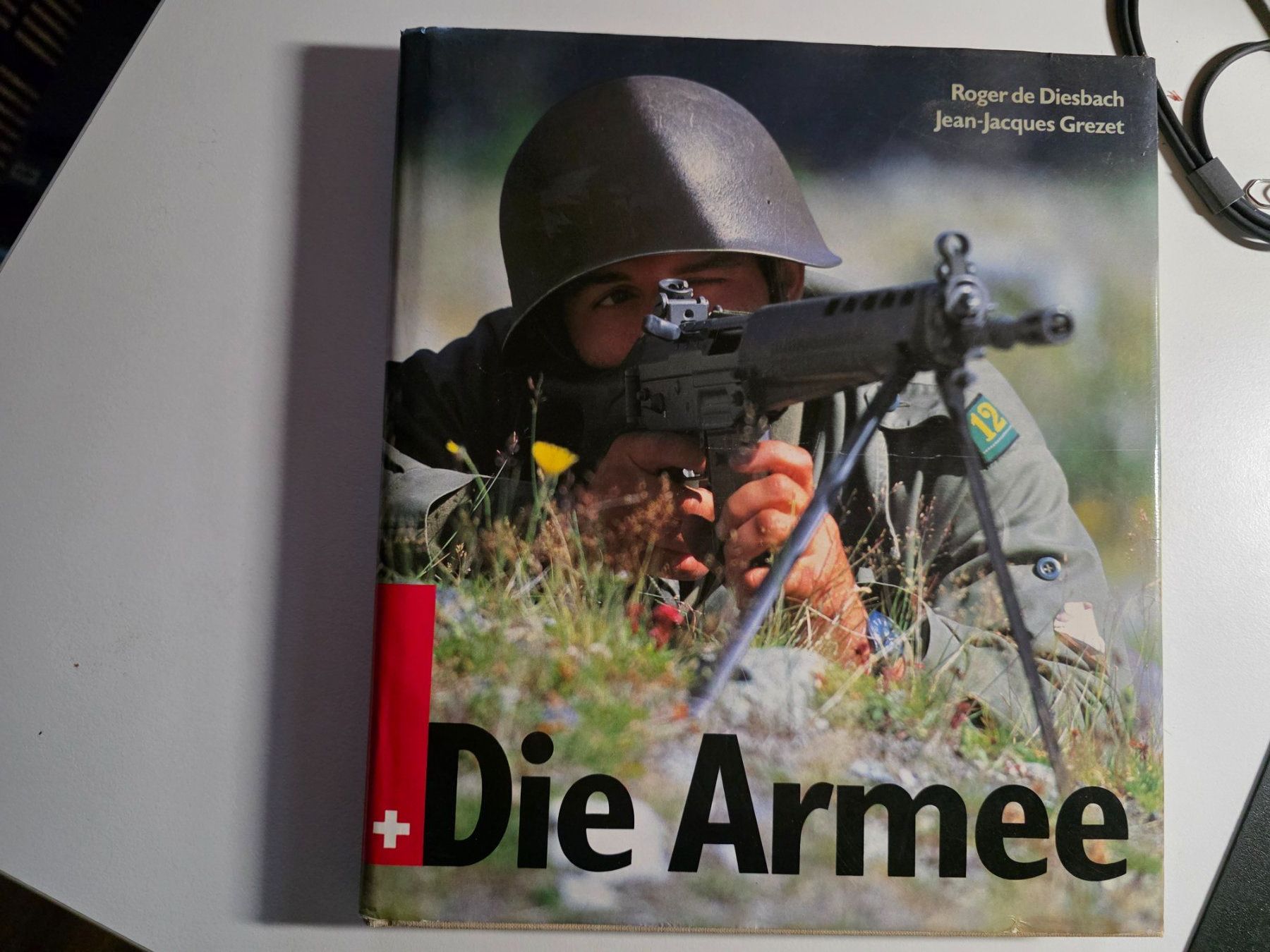 Libri: Die Armee - Mondo Buch 1988 – Difettoso da Walterswil BE venduto da Lonitti