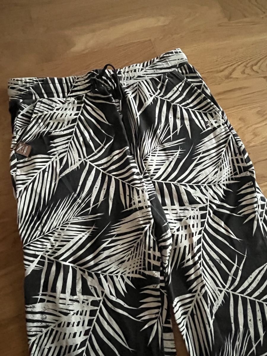 Iriedaily Hosen: Iriedaily Stoffhose, Gr. XS – Gebraucht aus Frauenfeld von heyLani 2