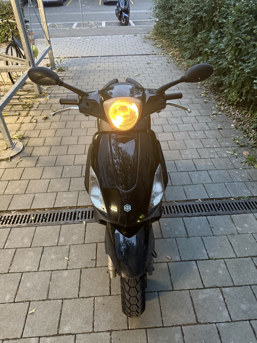 Piaggio Scooter: PIAGGIO FLY 125 CC – Usato da Winterthur venduto da Fabio_46