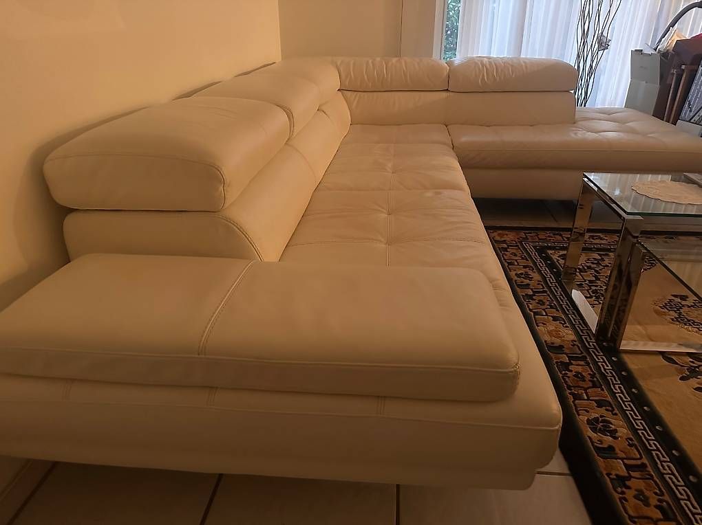 Sofas: Weisses Ledersofa – Gebraucht aus Allschwil von 1994marco 1