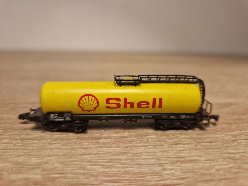 Märklin Kesselwagen Shell Z (Gebraucht) in St-Aubin-Sauges für CHF 14 ...