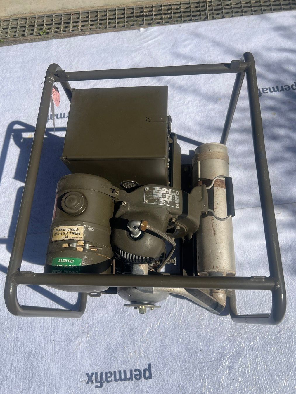 Stromgeneratoren: Stromgenerator der Schweizer Armee – Gebraucht aus Aumont von marin53 2