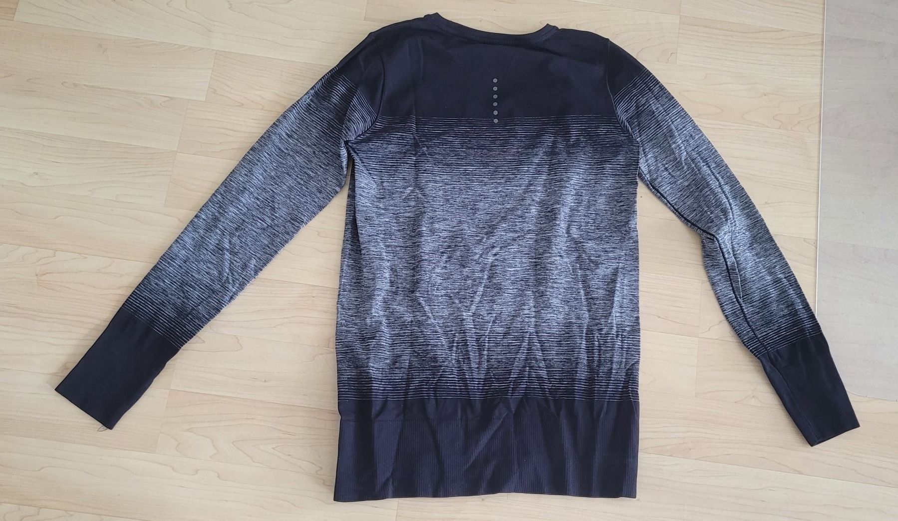 Asics Maglioni & Felpe: Asics Sportshirt Langarm Gr. S – Nuovo (secondo la descrizione) da Rotkreuz venduto da Bonito77