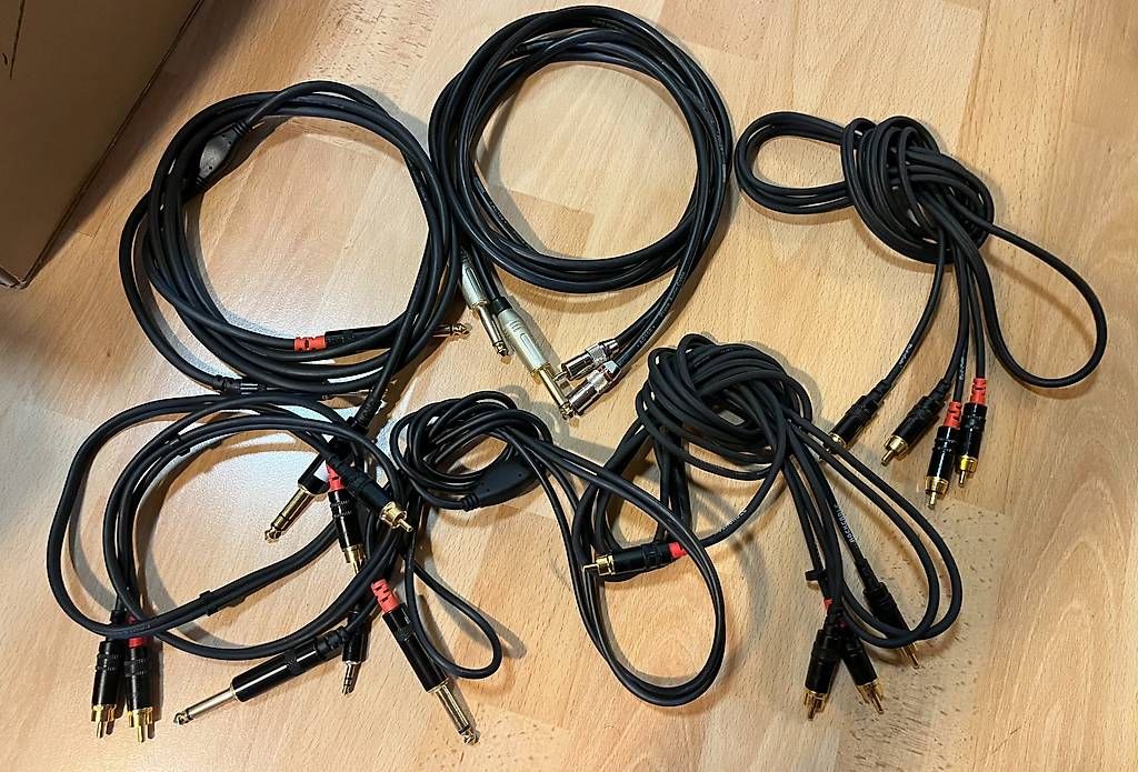 Cavi: Verschiedene RCA & TR/TRS Kabel – Usato da Zürich venduto da Ciccione88