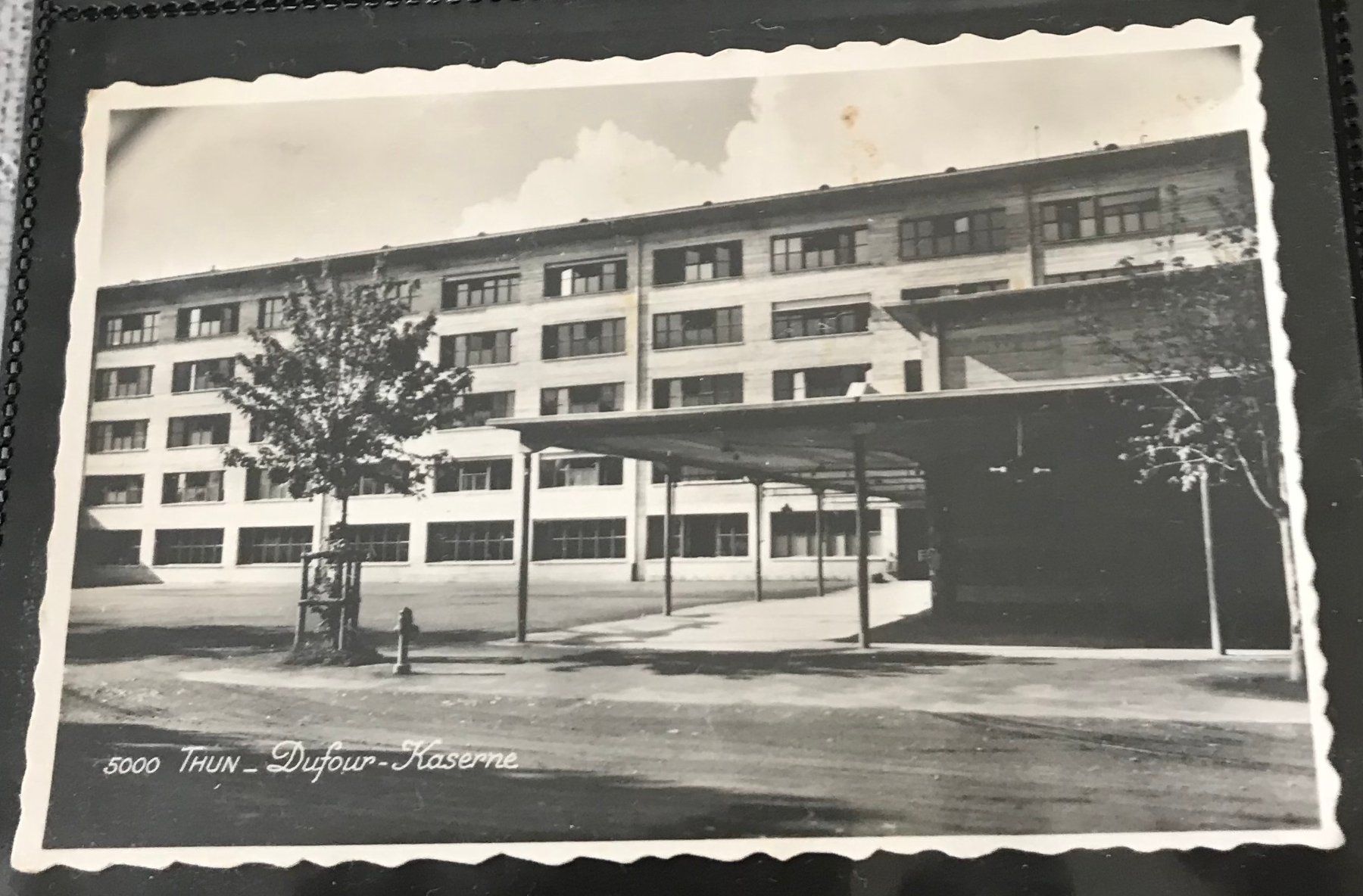 Ansichtskarten: Thun Dufour Kaserne 1946 – Gebraucht aus Uznach von Chrisanteme