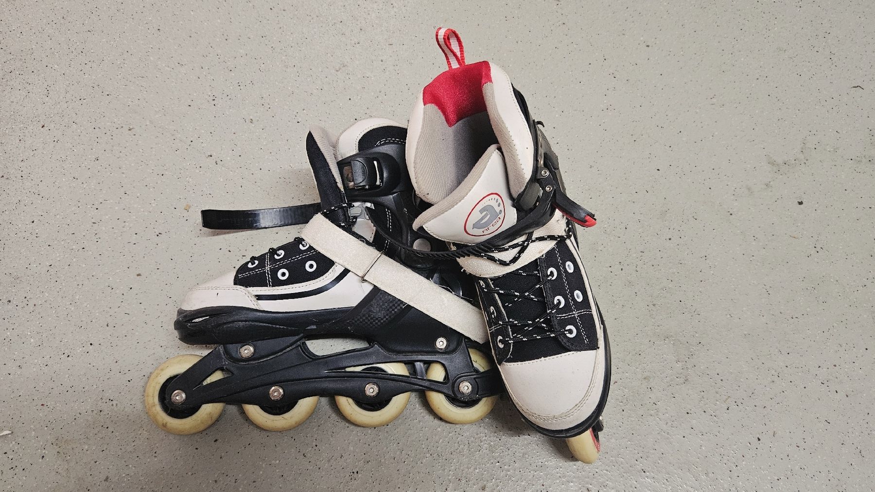 Pattini in linea & Pattini a rotelle: Rollerblade Area taille 35-38 – Usato da Neyruz FR venduto da Philou6