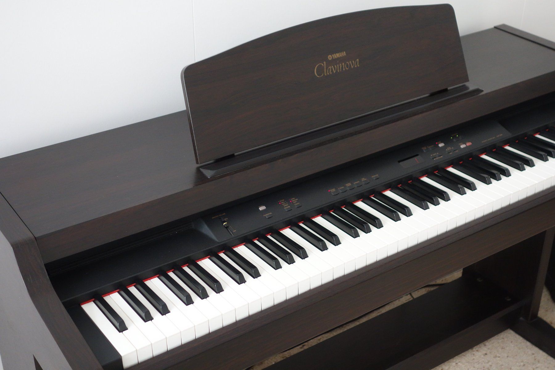 Yamaha Musikinstrumente: Digitalpiano Yamaha Clavinova CLP-820 – Defekt aus Thun von Bluecat238 1