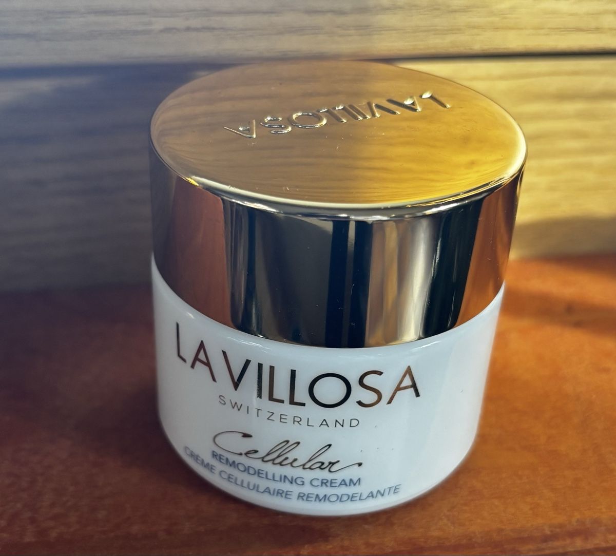 Cura del viso: La Villosa Cellular – Usato da Fortunau (Ayent) venduto da CicciStore