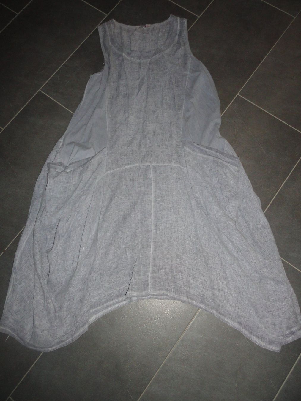 Vestiti: 100% LEINEN - ZIPFEL - KLEID GR. 46/48 *** – Usato da Uetendorf venduto da bibibop