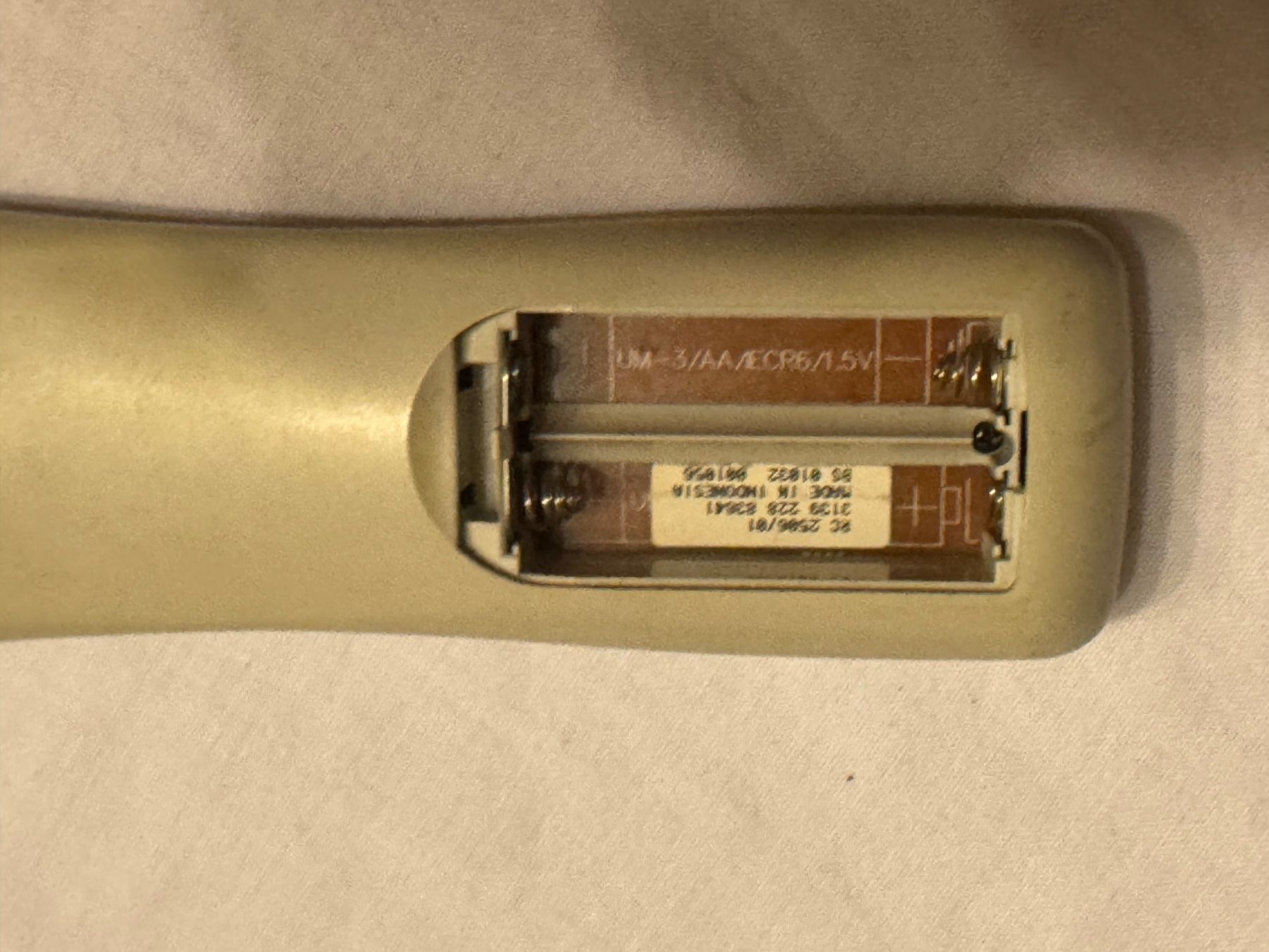Telecomandi: Télécommande Philips - Occasion - Bon état (62) – Usato da la Chaux-de-Fonds venduto da Lampe 4