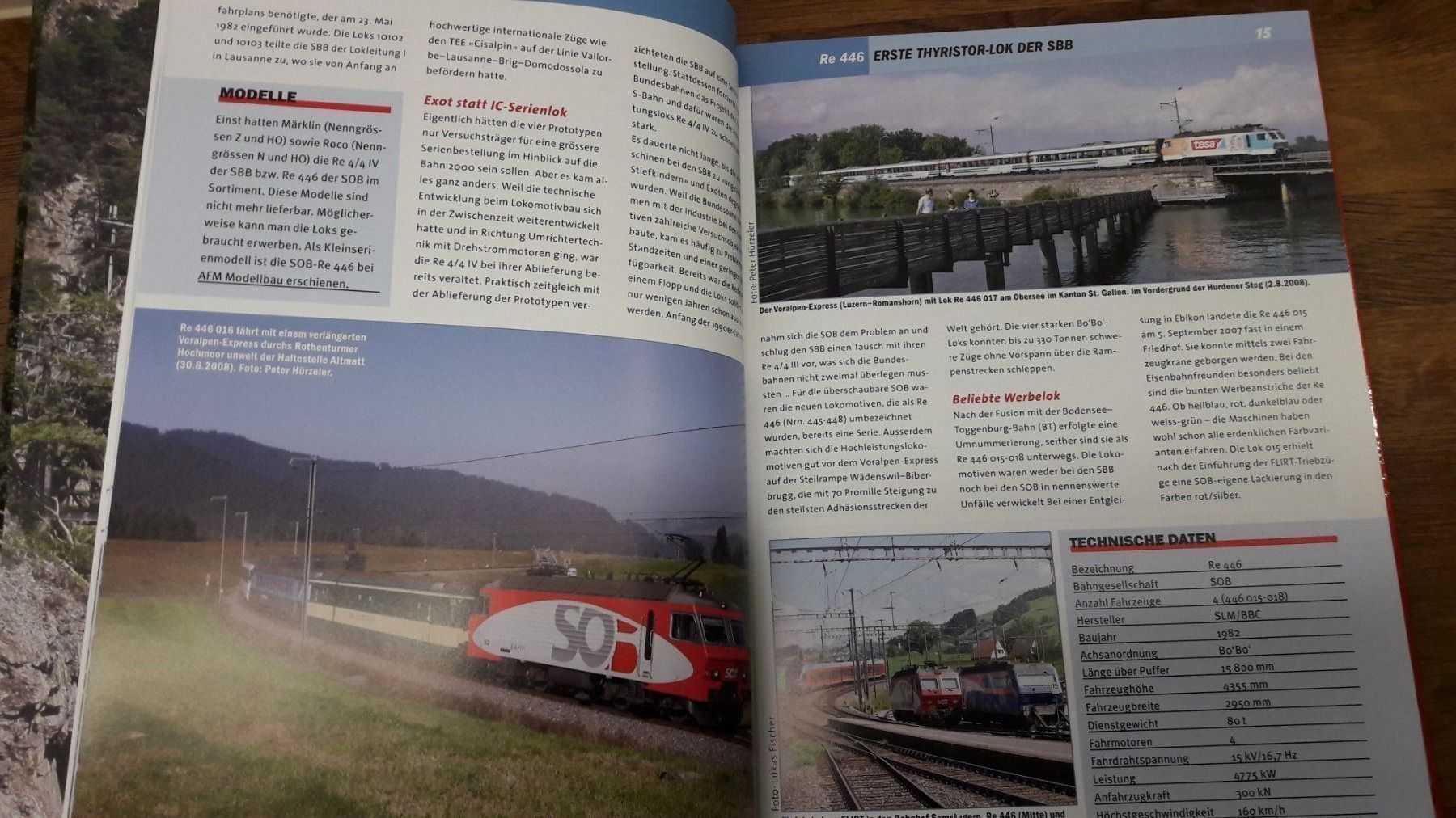 Libri: Buch : Moderne Schweizer Lokomotiven und Triebwagen – Nuovo (secondo la descrizione) da Buttes venduto da Cafe2005 3